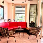 Amelia Hotel 3*