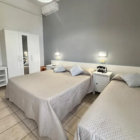 Hotel Amelia 3*