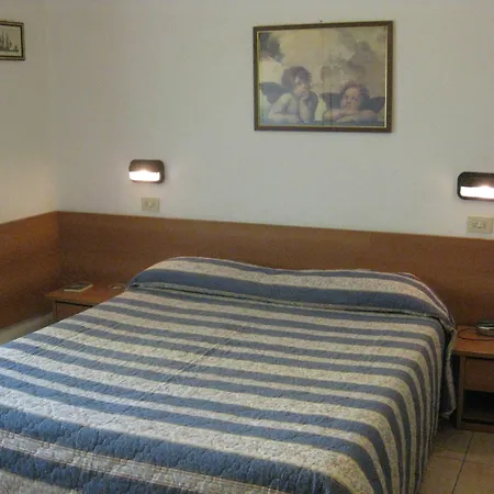 Amelia 3* Fano